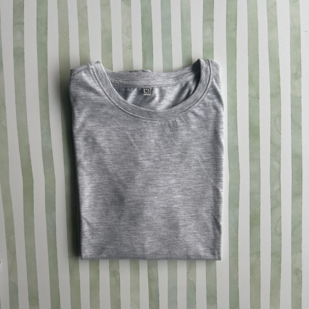 POLO MANGA LARGA COLOR ENTERO GRIS CLARO