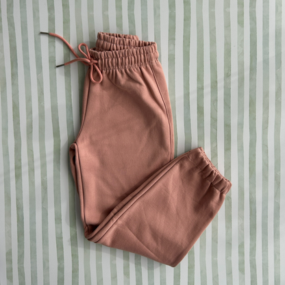 PANTALON BUZO GRIS CLARO